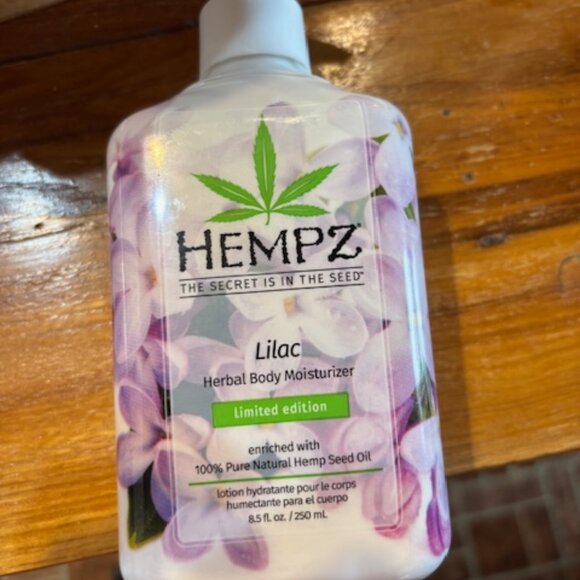 3 Bottles Hempz herbal body moisturizer - Picture 1 of 3